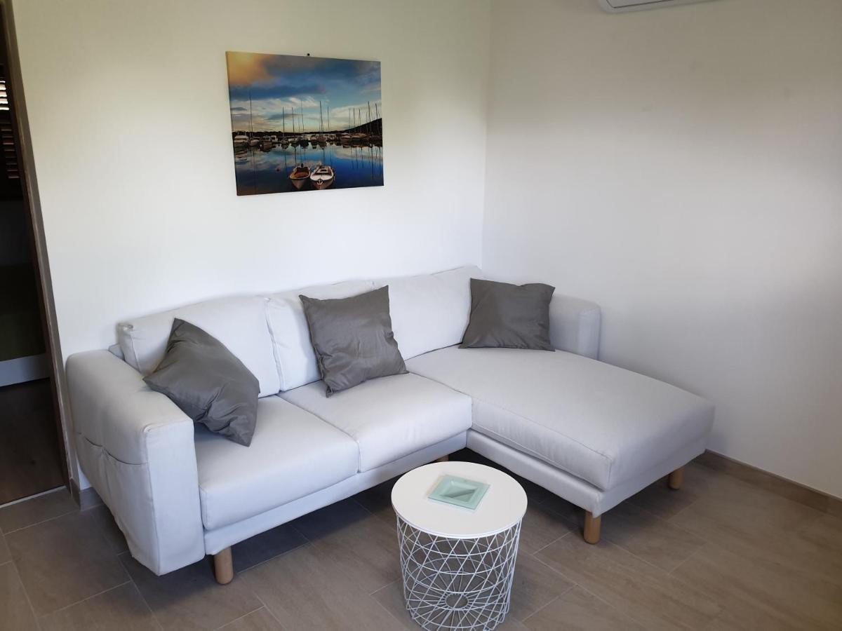 Apartments Stella Apsyrtides Osor Dış mekan fotoğraf